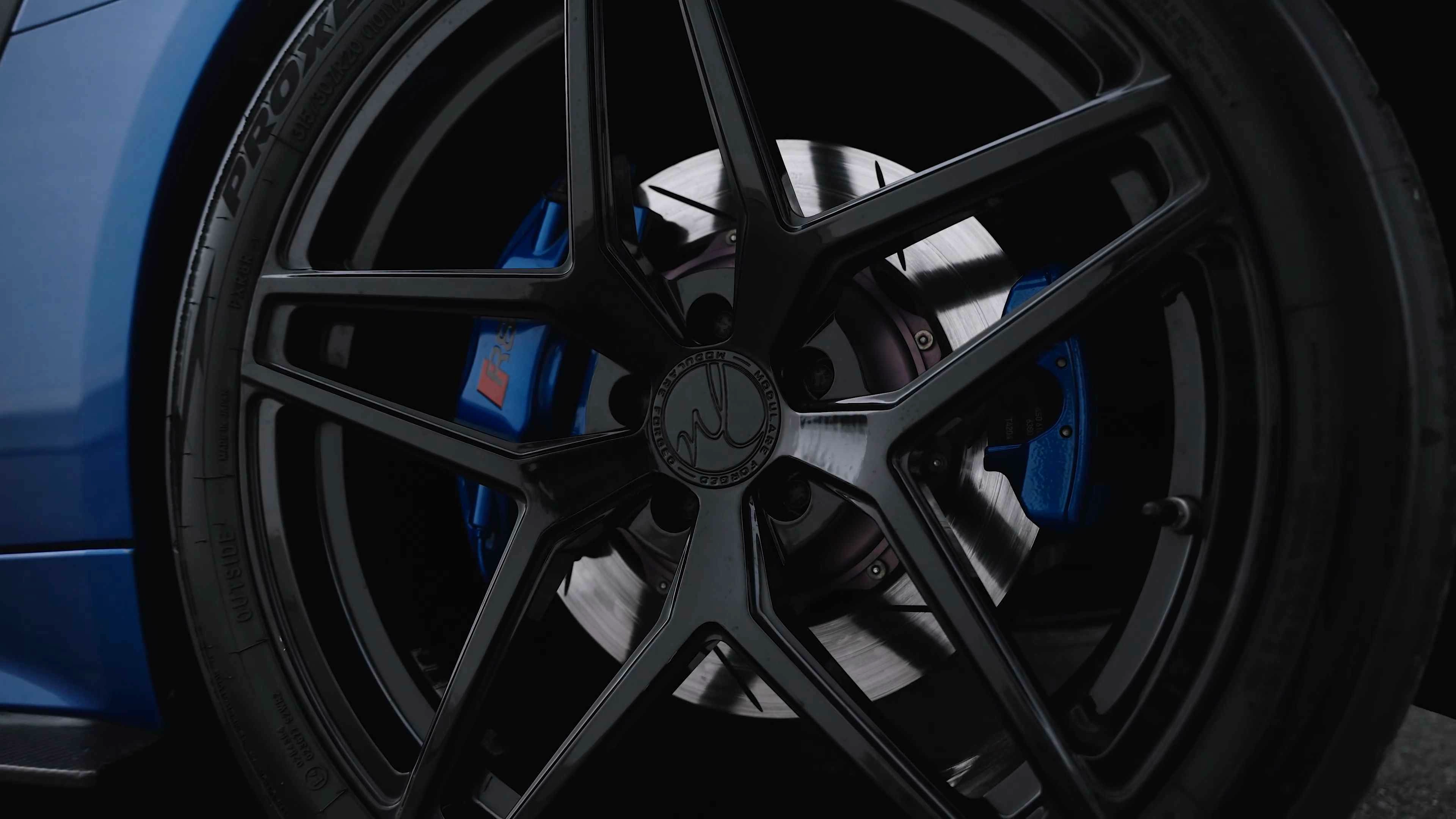 Audi R8 (Cinematic) - Wallpaper screenshot - Seelen UI
