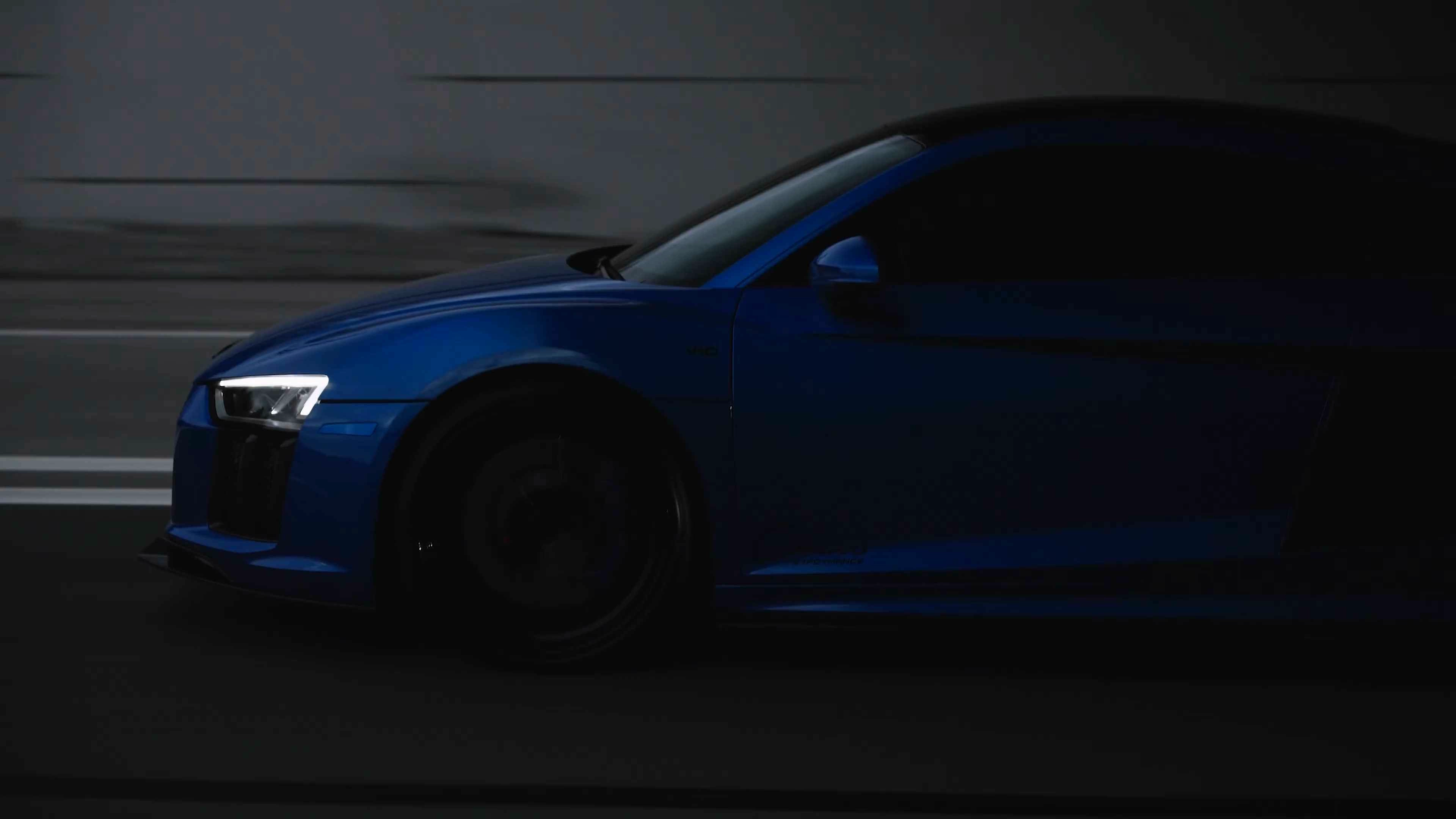 Audi R8 (Cinematic) - Wallpaper screenshot - Seelen UI
